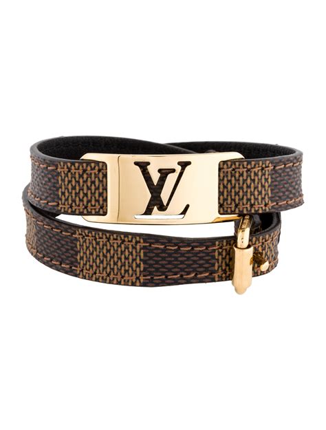 louis vuitton sign it bracelet.